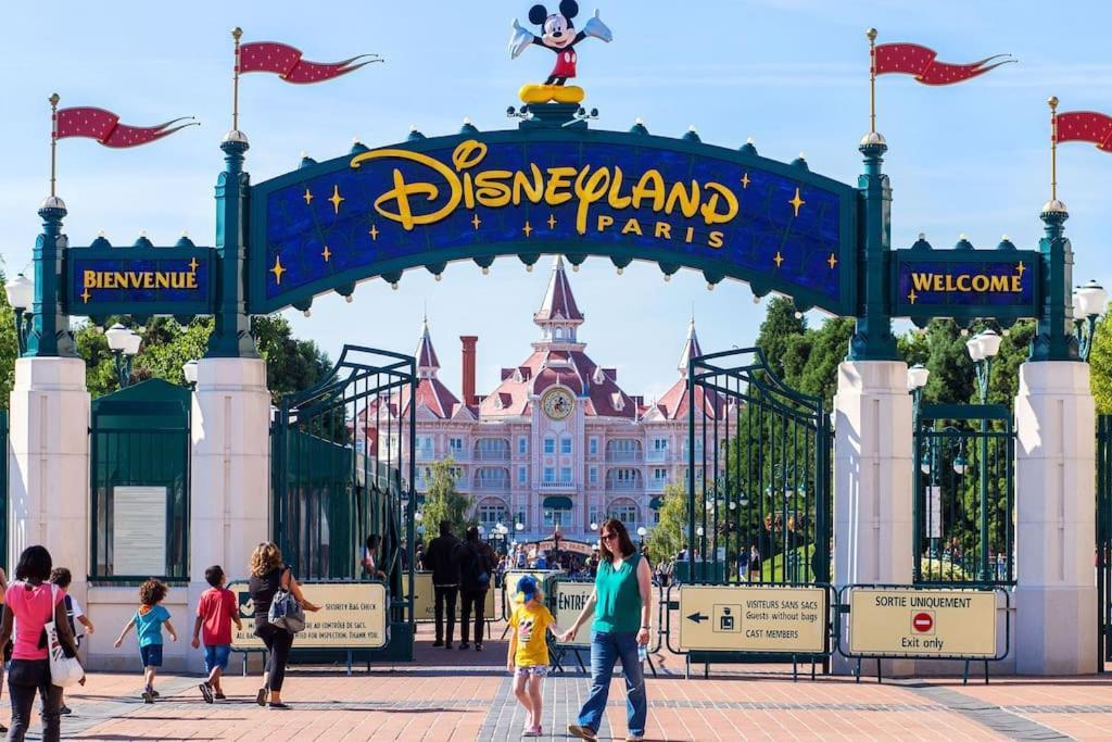 L'Olivier Centre Ville Parking Disneyland 4 Personnes Et 1 Bebe Bailly-Romainvilliers Exterior photo